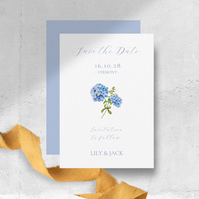 Dusty Blue Wedding Hydrangea Save the Date Card (Von Creator hochgeladen)