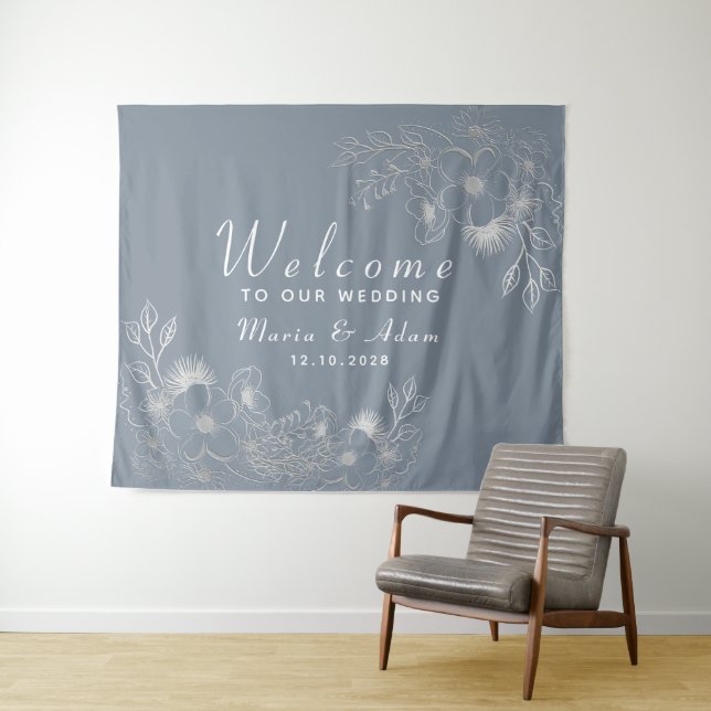 Dusty Blue Welcome Wedding Background Wandteppich (Beispiel (Horizontal))