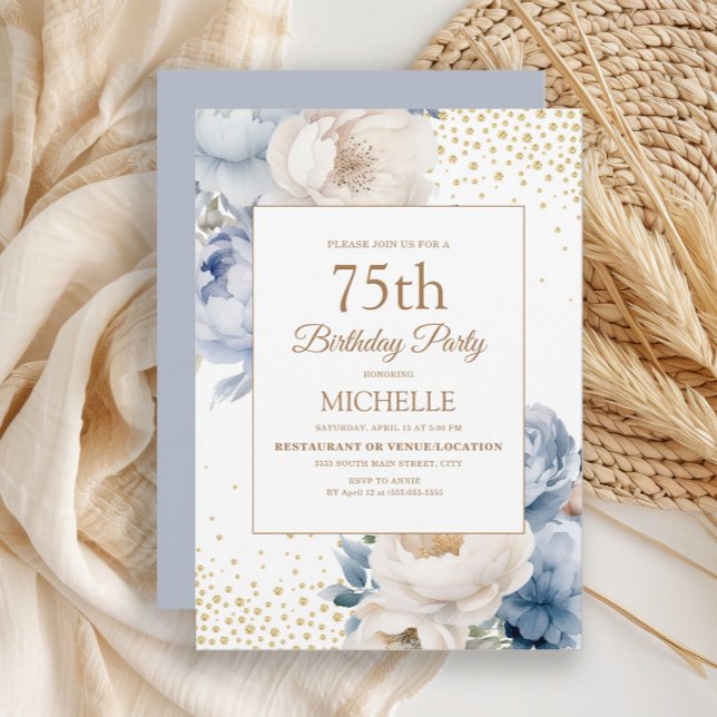 Dusty Blue White Floral Gold Glitzer 75. Geburtsta Einladung (Dusty blue and white watercolor floral 75th birthday party invitation)