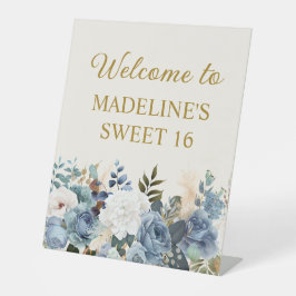 Dusty Blue White Floral Sweet 16 Willkommen Sockelschild