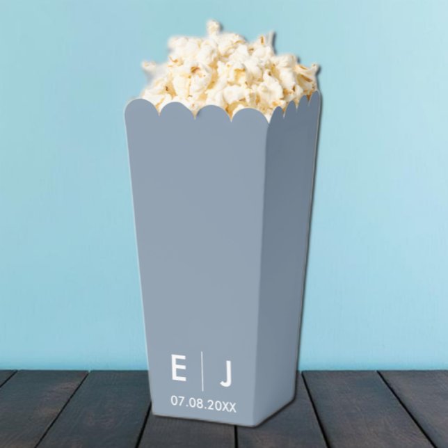 Dusty Blue & White Monogram Wedding Geschenkschachtel (Von Creator hochgeladen)