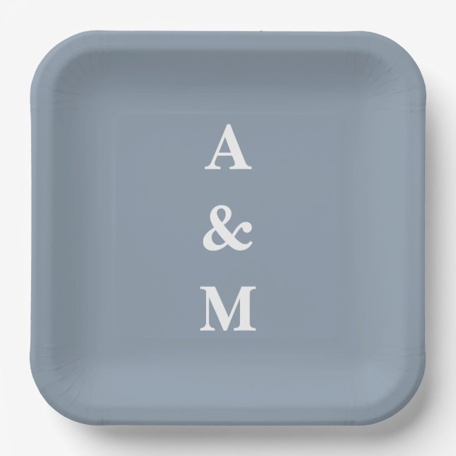Dusty Blue White Monogrammes Initial Elegante Hoch Pappteller (Vorderseite)