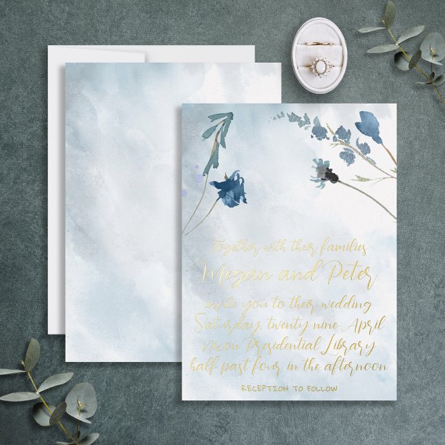 Dusty Blue Wildblume Foil Calligraphy Folieneinladung (Von Creator hochgeladen)