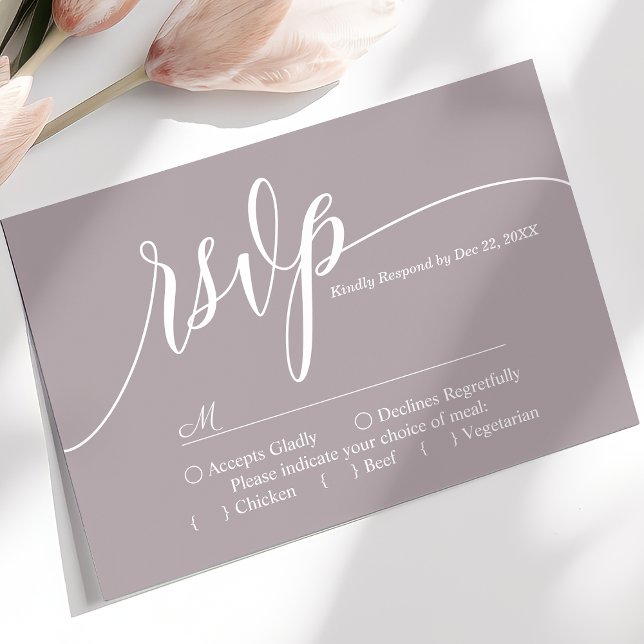 Dusty Lavender Simple Script Wedding RSVP Card (Von Creator hochgeladen)