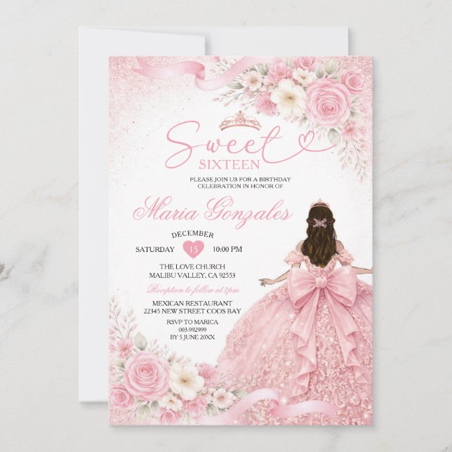 Dusty Pink Floral Charra Princess Sweet Sixteen Einladung (Vorderseite)