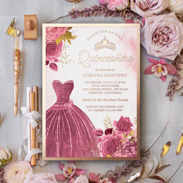 Dusty Pink Floral Gown Quinceanera Rose Gold Folieneinladung (Von Creator hochgeladen)