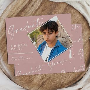 Dusty Pink Modern Graduation Cap Foto Abschluss Ankündigung