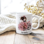 Dusty Pink Peonies Fashion Model Individuelle Name Kaffeetasse<br><div class="desc">Genießen Sie Ihren Kaffee am Morgen mit dem eleganten Charme unserer Dusty Pink Peonies Fashion Model Individuelle Name Coffee Tasse. Diese ausgeklügelte Tasse zeigt eine atemberaubende Darstellung eines Modemodells, das mit zarten staubigen rosa Bauern geschmückt ist und zeitlose Mode mit blumiger Schönheit verbindet. Das Design präsentiert ein anmutiges Modemodell, umgeben...</div>