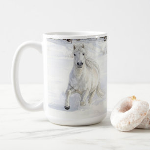 Dyfra das isländische Pferd galoppiert im Schnee Kaffeetasse