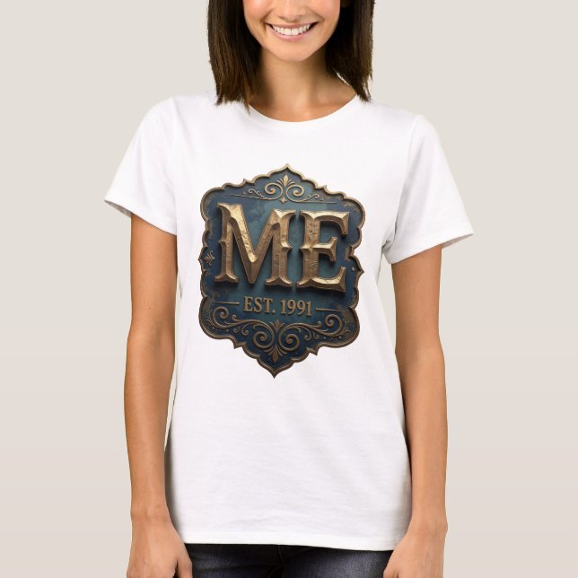 Dynamic Gold ME EST 1991 Statement Design T-Shirt (Vorderseite)