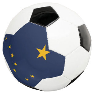 Dynamische Alaska-Staatsflagge Grafik auf einer Fußball