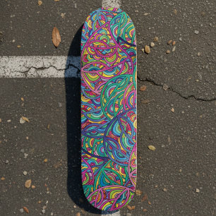 Dynamisches Urban Waves Abstraktes Muster Skateboard