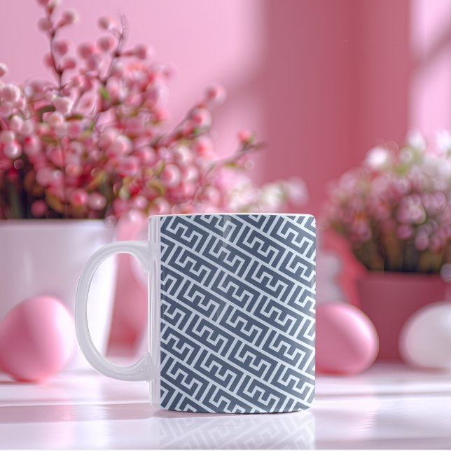 E Alphabet Muster Zweifarbige Tasse (mugs and cups)