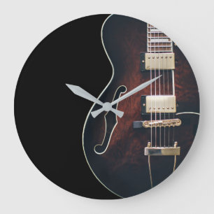 E-Gitarre auf Schwarz Große Wanduhr
