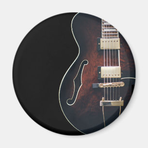 E-Gitarre auf Schwarz Magnet