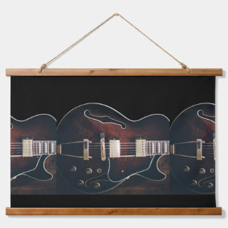 E-Gitarre auf Schwarz Wandteppich Mit Holzrahmen