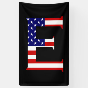 E Monogram überlagert sich auf der Flagge der USA Banner