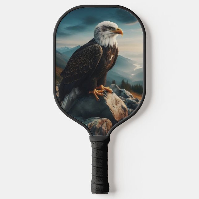 Eagle Perched on Rocky Terrain Pickleball Schläger (Vorderseite)