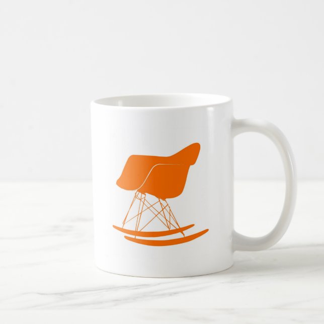 Eames Rockerstuhl in der Orange Kaffeetasse (Rechts)