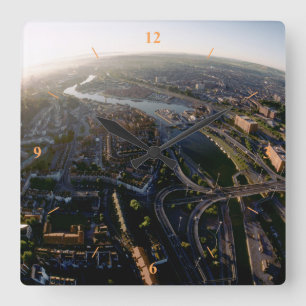Early Morning Over Bristol. Quadratische Wanduhr