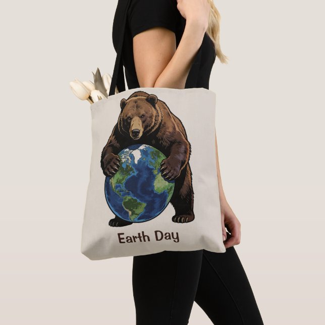 Earth Day Bär umarmt Planet Design (Von Nahem)