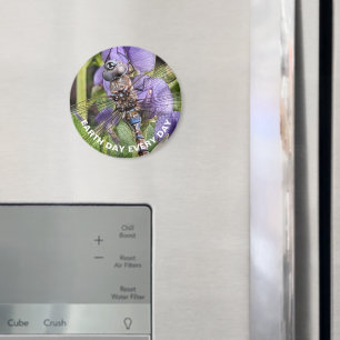 Earth Day Blue-Eyed Darner Dragonfly auf Blume Magnet