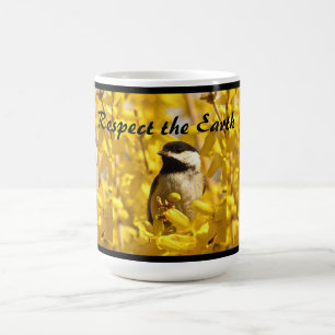 Earth Day Chickadee Bird in Tasse Gelbe Blumen