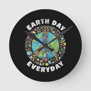Earth Day Jeden Tag der Erde Runde Wanduhr