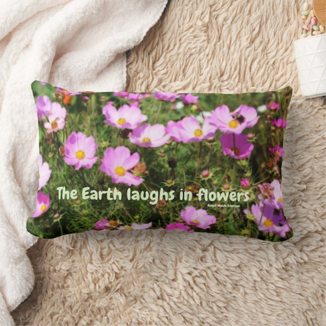 Earth Laughs In Flowers Quote Inspirational   Lendenkissen (Decke)