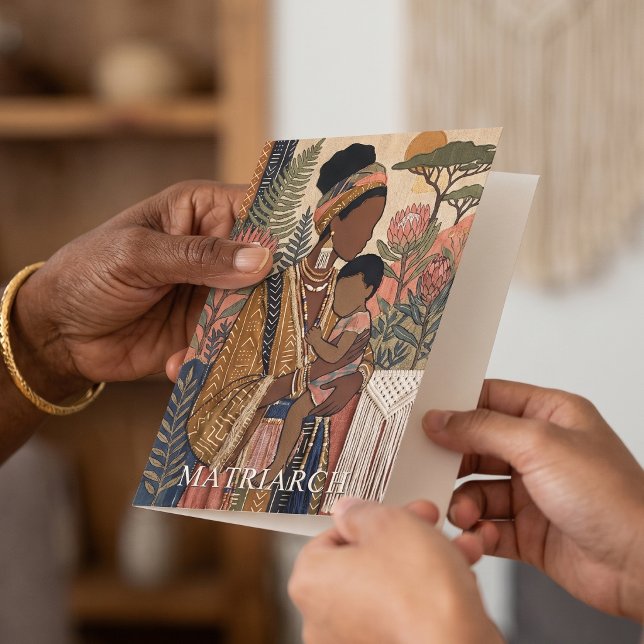 Earthy Heritage | Matriarch Muttertagsgruß Karte (Lifestyle Shot)