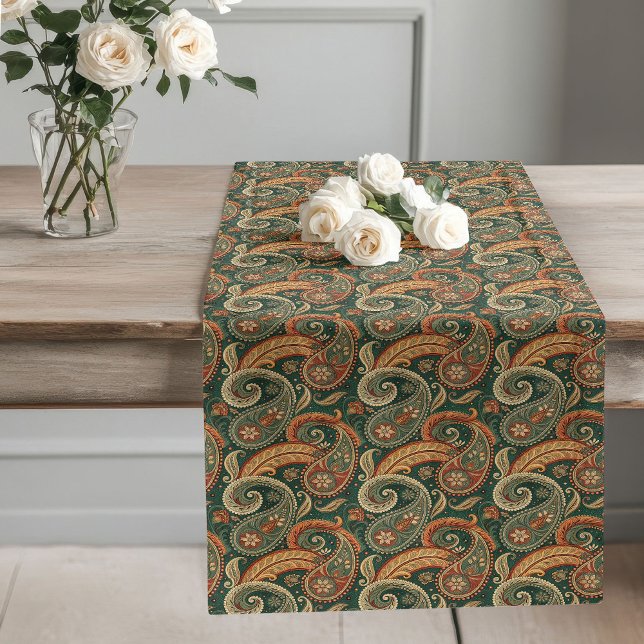 Earthy Paisley Boho Dark Green Brown Copper Sage Großer Tischläufer (Earthy Paisley Boho Dark Green Brown Copper Sage Long Table Runner)