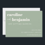 Earthy Sage Green Minimalistisch Modern Wedding Si Save The Date<br><div class="desc">Mit dieser stilvollen Save the Date-Karte verkünden Sie Ihre Hochzeit mit ruhiger Eleganz. Mit seinem gedämpften, grünen Hintergrund und einer fett-weißen Typografie, gepaart mit zarten Schriftzeichen, ist dieses Design perfekt für Paare, die eine naturlich inspirierte, minimalistische oder Frühjahrshochzeit planen. Das moderne Layout bietet viel Raum für Personalisierung und schafft ein...</div>