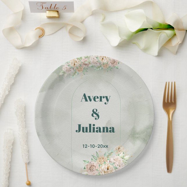 Earthy Shades Flowers Boho Elegant Sage Green Pappteller (Hochzeit)