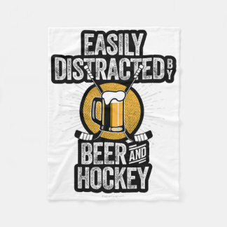 Easily Distracted  Fleecedecke