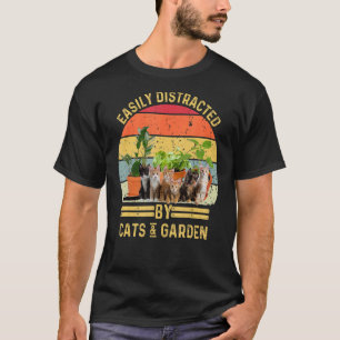 Easily Durch Katzen Und Garten Katzen Gartenarbeit T-Shirt