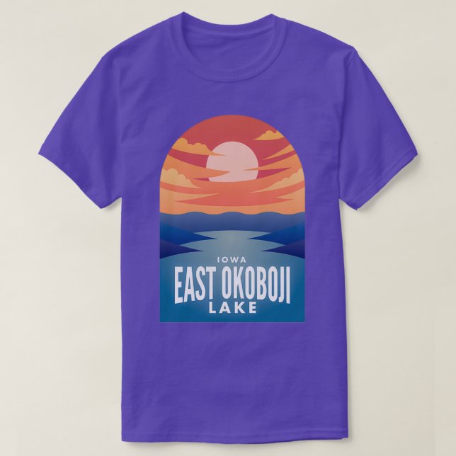 East Okoboji Lake IA Retro Sunset  T-Shirt (Design vorne)
