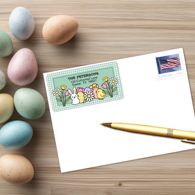 Easter Bunny Chick Eggs Flowers Green Gingham Adressaufkleber (Von Creator hochgeladen)