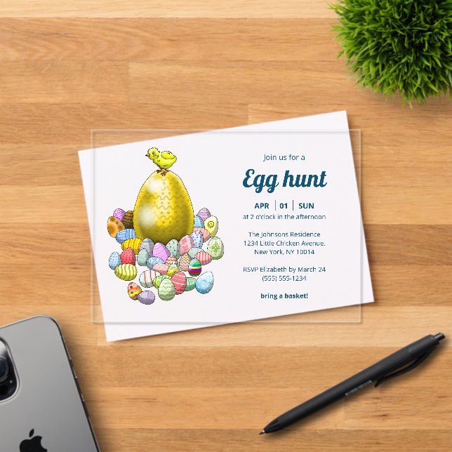 Easter Chick and the Golden Easter Egg Acryleinladungen (Insitu (Einladungskarte))