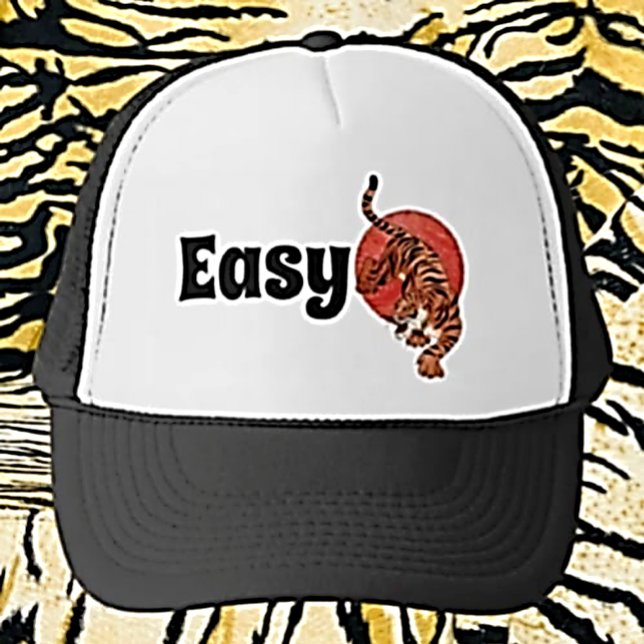 "Easy Tiger" Funny Trucker Hat - Bold Typografy Truckerkappe (Von Creator hochgeladen)