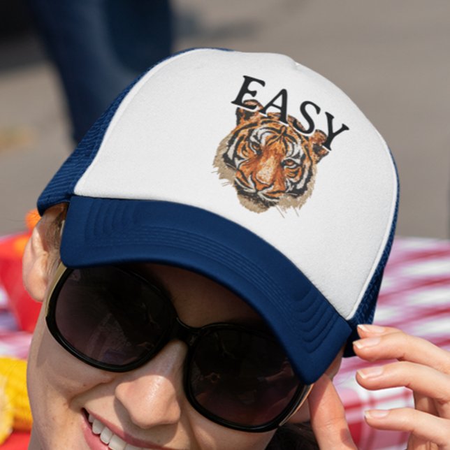 Easy Tiger Portrait Imitate Sequin Look Trendy Truckerkappe (Von Creator hochgeladen)