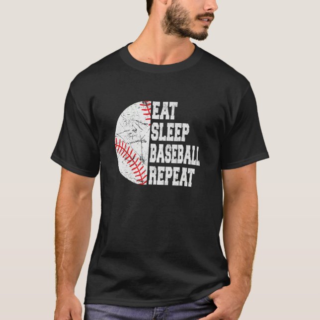 Eat Sleep Baseball Repeat  Retro Baseball Player T-Shirt (Vorderseite)