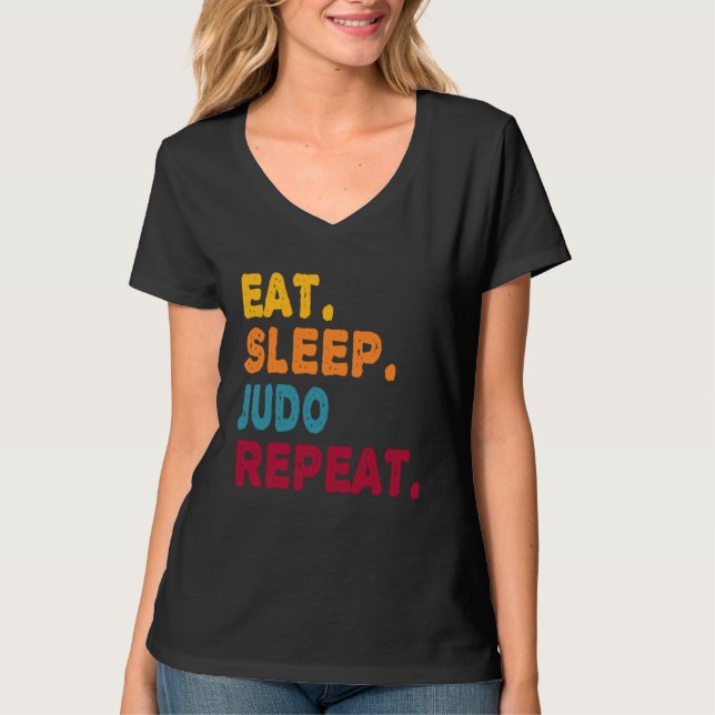 Eat Sleep Judo Repeat  Boys Men Women Sports Playe T-Shirt (Vorderseite)