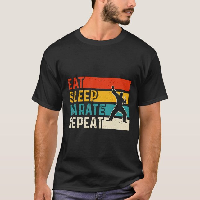 Eat Sleep Karate Repeat – Funny Retro Karate T-Shirt (Vorderseite)