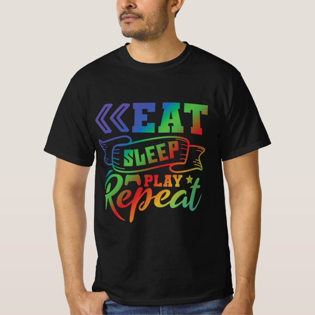 Eat Sleep Play Repeat T-Shirt (Vorderseite)
