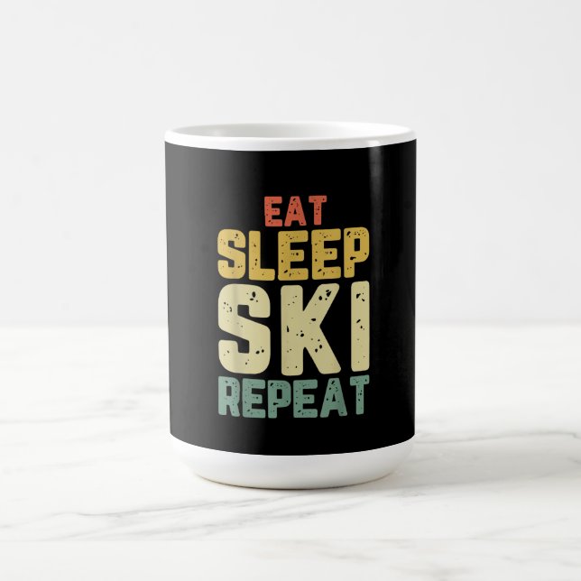 Eat Sleep Ski Repeat Skiing Skier Kaffeetasse (Mittel)