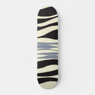 Ebb und Fluss in Schwarz, Grau und Creme Skateboard