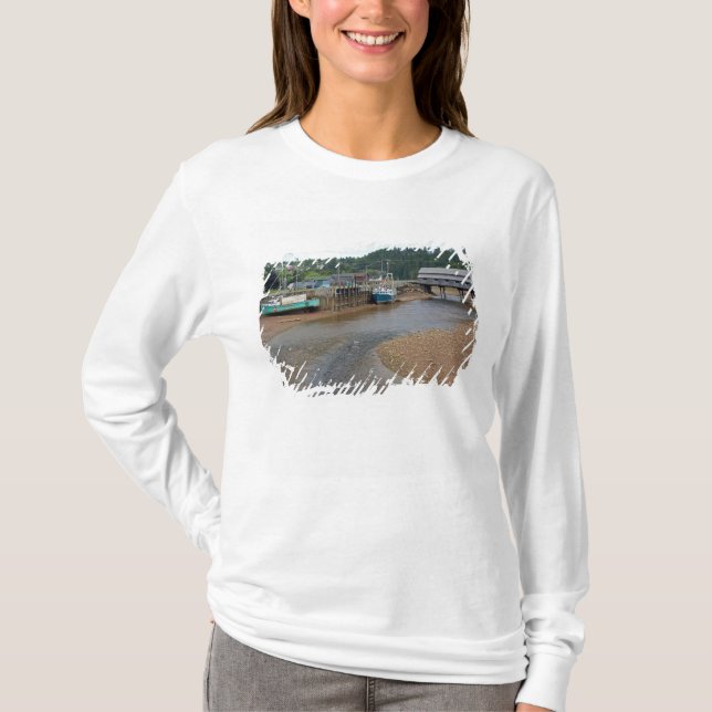 Ebbe in der Bay of Fundy in St. Martins, Neu T-Shirt (Vorderseite)