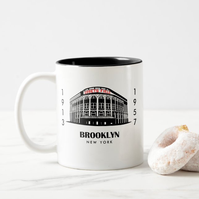 "Ebbets Feld" Tasse (Mit Donut)