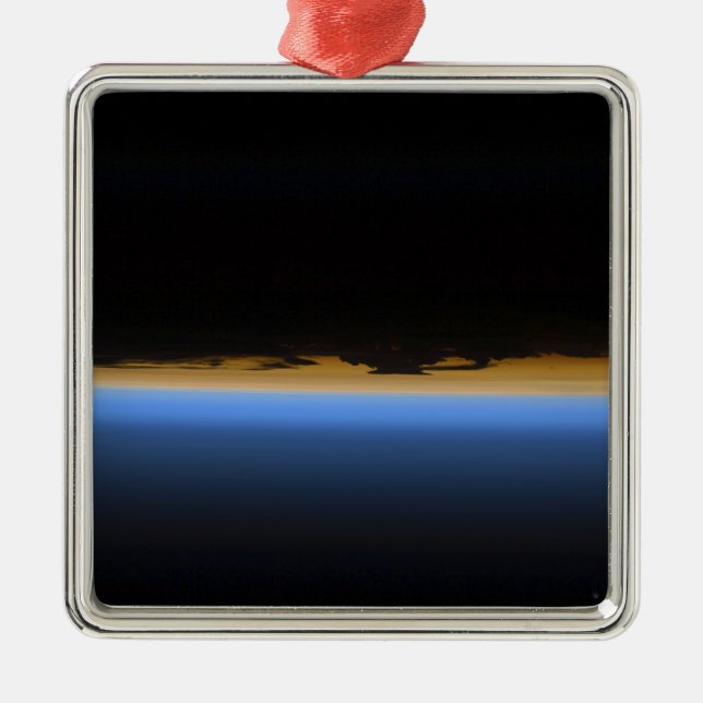 Ebenen der Erdatmosphäre Silbernes Ornament (Vorne)