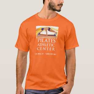Echte Frauen machen es auf einem Reformer Orange T T-Shirt